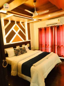 Kerala Premium A/C Houseboat