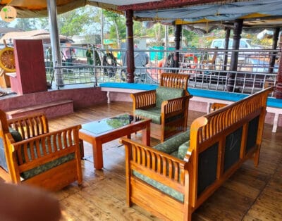 Five Bedroom Deluxe Houseboat with upper deck KMA05